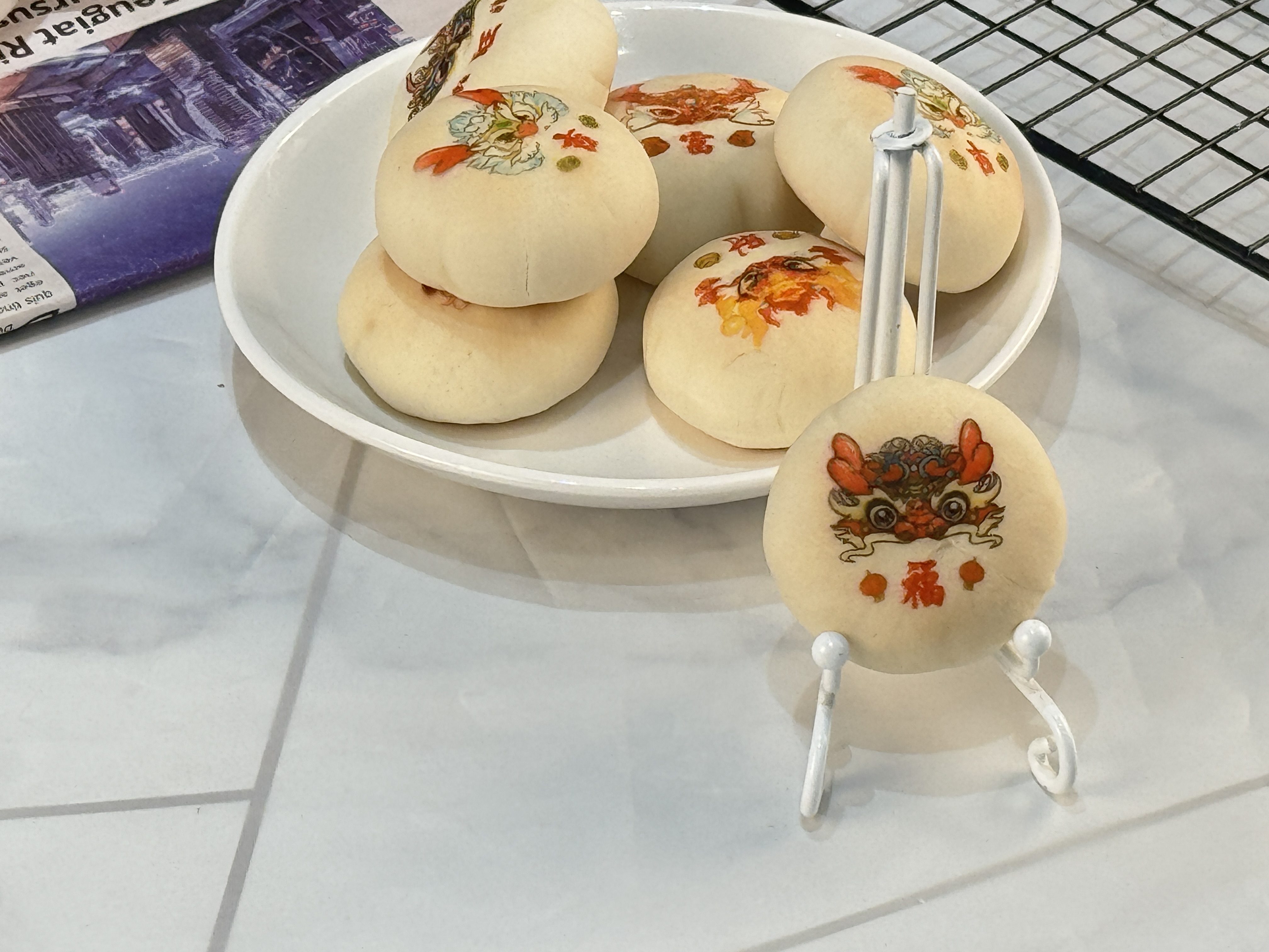 烘焙艺术新境界，食品喷花机如何精准打印美食上的细腻图文？